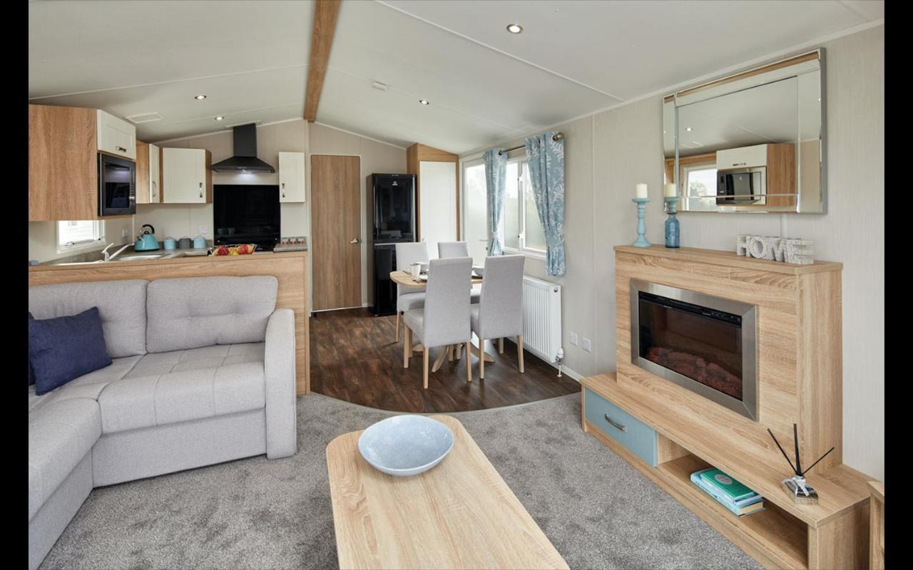 Cardigan Bay Holiday Park Buitenkant foto