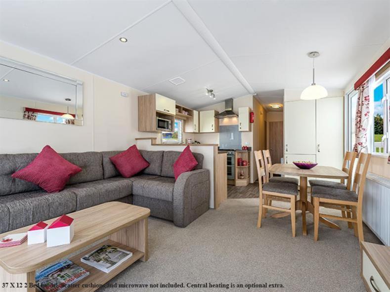 Cardigan Bay Holiday Park Buitenkant foto