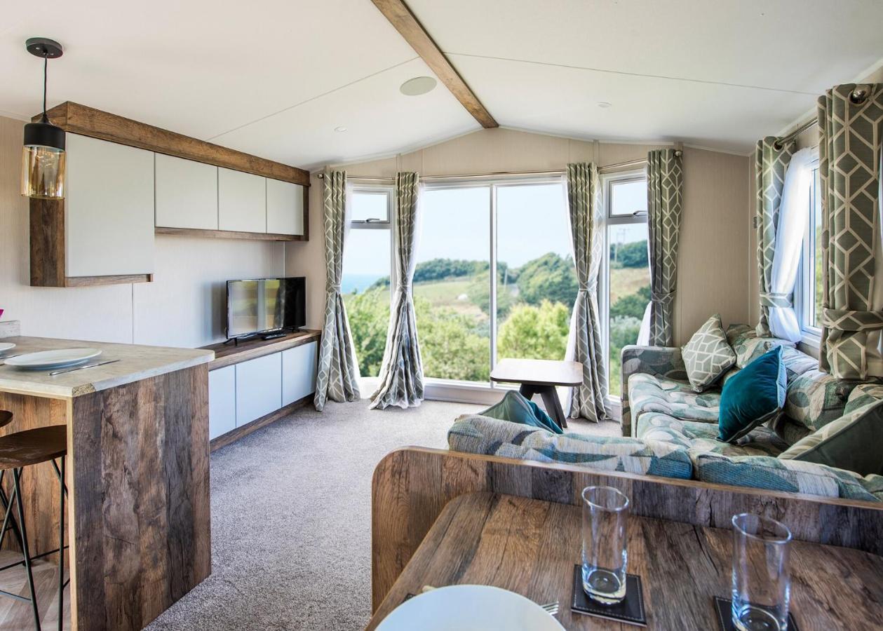 Cardigan Bay Holiday Park Buitenkant foto