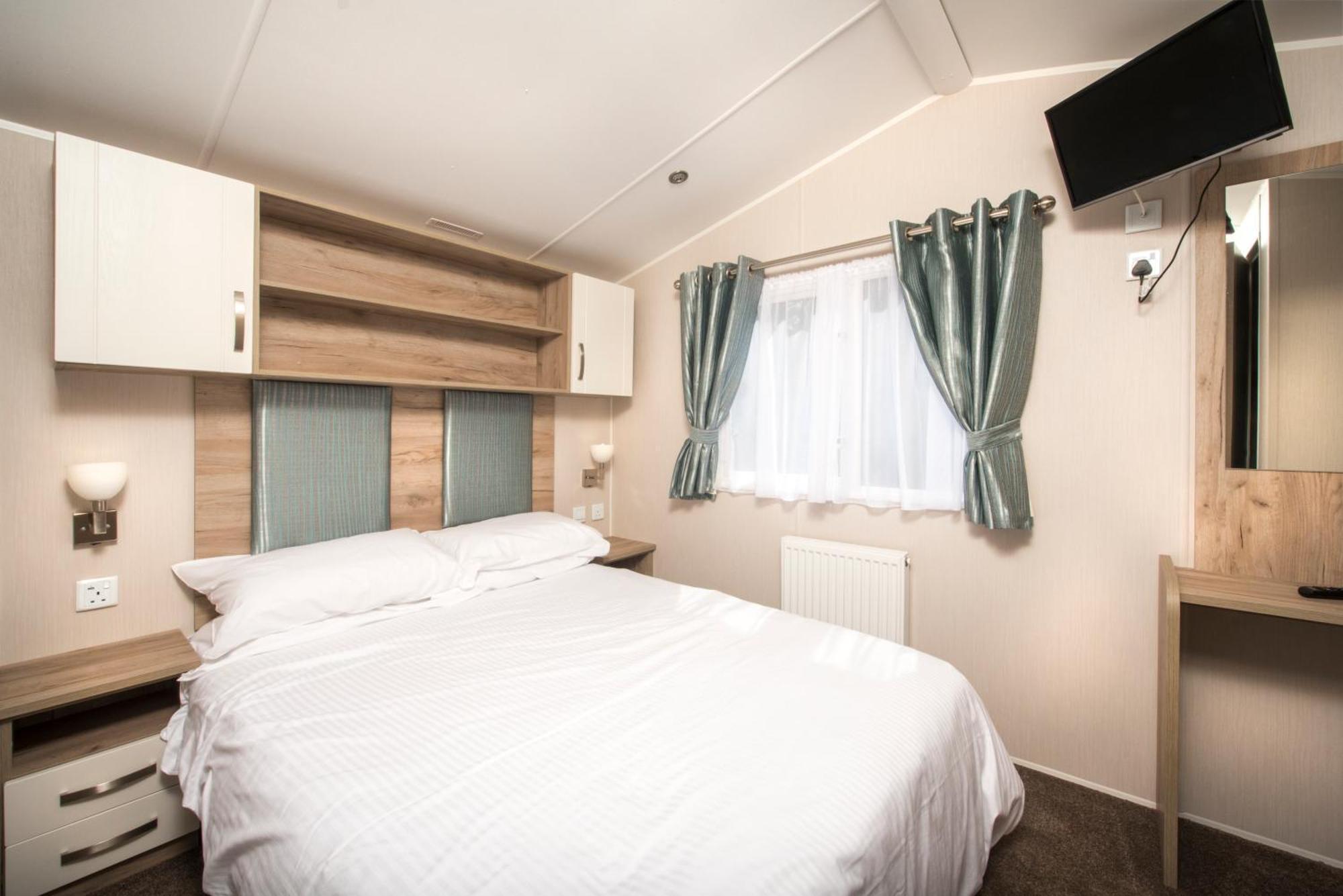 Cardigan Bay Holiday Park Buitenkant foto