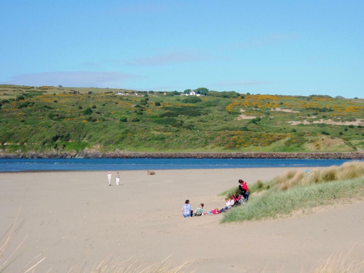 Cardigan Bay Holiday Park Buitenkant foto
