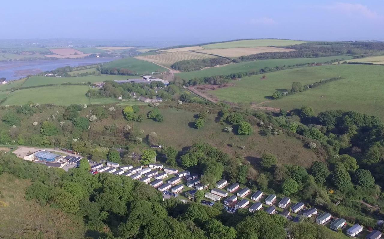 Cardigan Bay Holiday Park Buitenkant foto