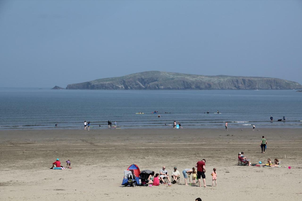 Cardigan Bay Holiday Park Buitenkant foto